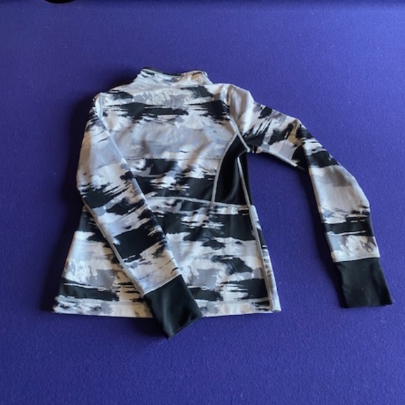Zella Girl Black And White Long Sleeve Zip Up Girls Size Large - Picture 3 of 3
